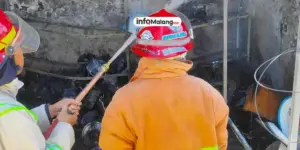 Diduga Korsleting Listrik, Gudang Toko Peracangan di Gondanglegi Terbakar