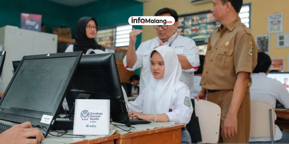 Dukung Transformasi Digital Sekolah Dasar, Anggota acFraksi Golkar Kabupaten Malang Salurkan Bantuan Laptop