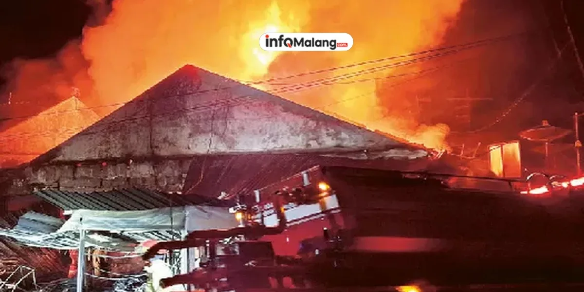 Kebakaran Hebat di Pasar Baru Dampit, Kabupaten Malang