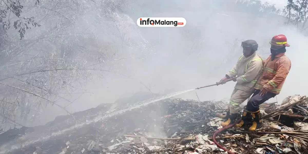 Kebakaran Lahan di Dampit, Satu Kambing Terpanggang di TPA Ilegal