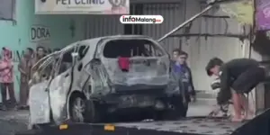 Kecelakaan Tunggal Honda Jazz di Sawojajar, Pengemudi Luka Bakar Usai Tabrak Lapak Bensin