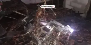 Korsleting Listrik Picu Kebakaran Gudang Handphone di Singosari, Kerugian Capai Puluhan Juta