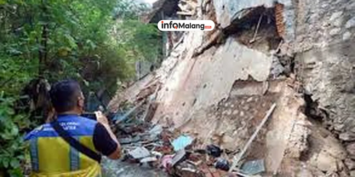 Kos 2 Lantai di Landungsari Amblas 1 Meter Akibat Longsor