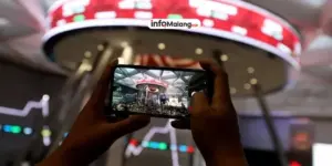 Libur Panjang Dekat, IHSG Ambles! Investor Panik?