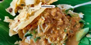Menikmati Kelezatan Nasi Pecel Pincuk di Malang