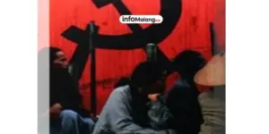 Momen Angkatan Laut Kerajaan Inggris Mencoba Nasi Kapau Pertama Kali