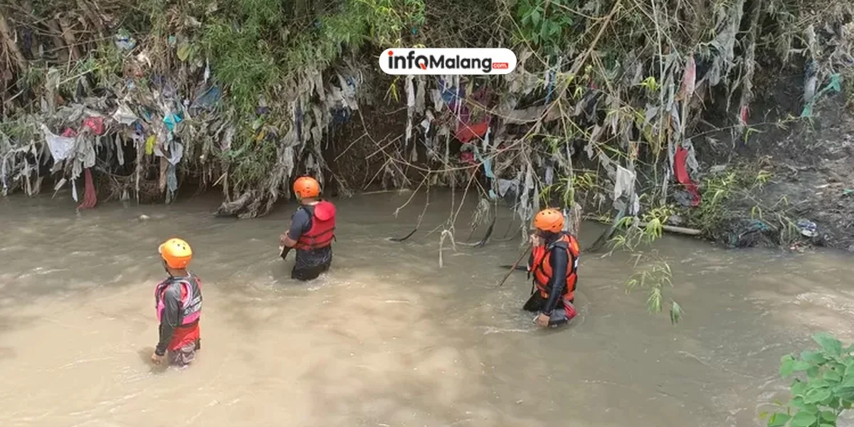 Operasi Pencarian Lansia yang Terseret Arus Sungai di Kepanjen Malang
