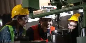 Tujuan PKL SMK dalam Pendidikan Vokasi dan Dampaknya bagi Kesiapan Kerja Siswa