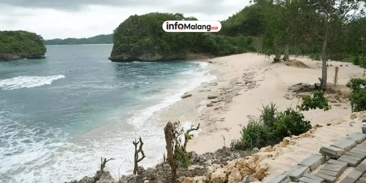 Pantai Tanjung Penyu, Pesona Alam yang Menyegarkan di Malang
