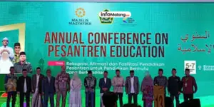 Penerapan Informatika pada Sistem Manajemen Kehadiran Guru/Khadimul Ummah dan Ilmu Komunikasi Menuju Literasi Digital di Pondok Pesantren AL-Hayah Tahun 2025