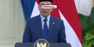 Perdana Menteri Malaysia Beri Bantuan Uang Rp385 Ribu kepada Warga dalam HUT Malaysia