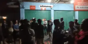 Puluhan Customer Keluhkan Paket yang Tak Kunjung Sampai di Gudang JNE Malang