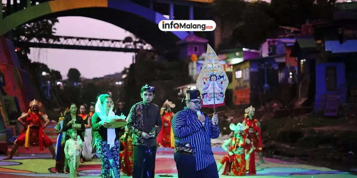 Puncak Festival Kali Brantas: Warga Bersih Sungai dan Gelar Ruwatan 2025