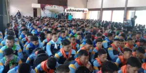 Ratusan Siswa Ramaikan MPLS di GOR Jabon Ngantang