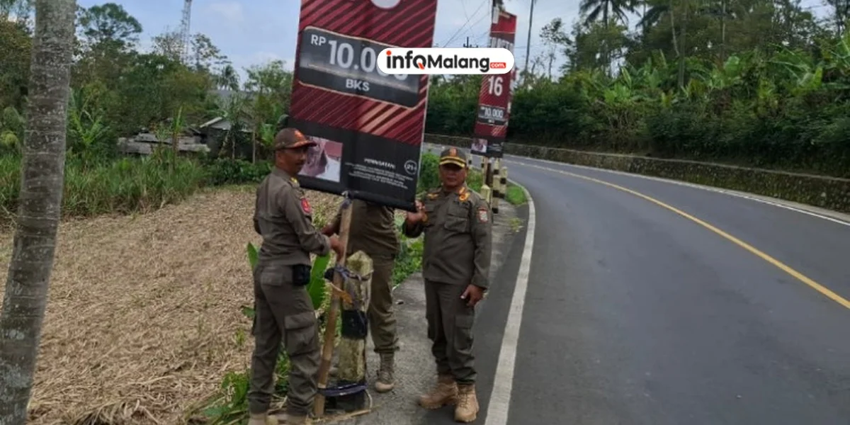 Satpol PP Kota Malang Tertibkan Reklame Liar, Tegakkan Perda Demi Keindahan Kota