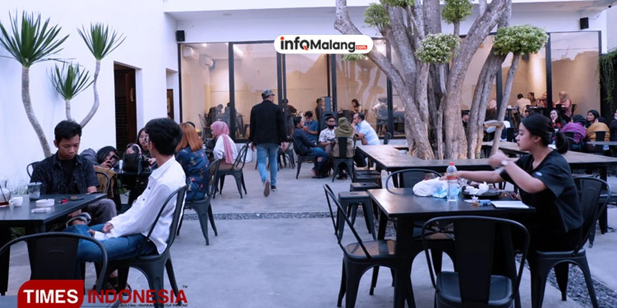 Sebelas Duabelas Cafe Malang, Tempat Nongkrong Kekinian dengan Menu mulai dari 20 Ribuan