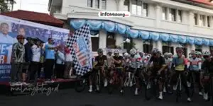 Sensasi Langka! Motor Bersejarah Pertama di Indonesia Mejeng di Taman Krida Budaya Malang