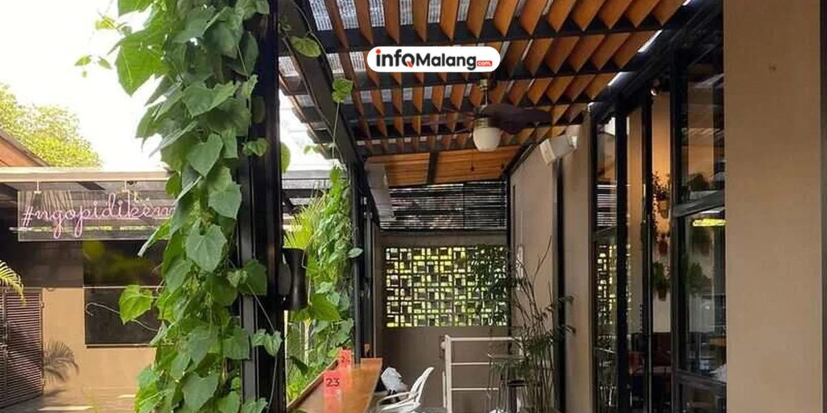 Seven Chicken: Kafe Nyaman dengan Workspace Ideal di Malang