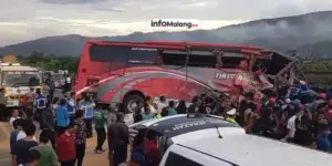 Tragedi Kecelakaan Maut Bus Pariwisata dan Truk Wing Box di Tol Lawang Malang