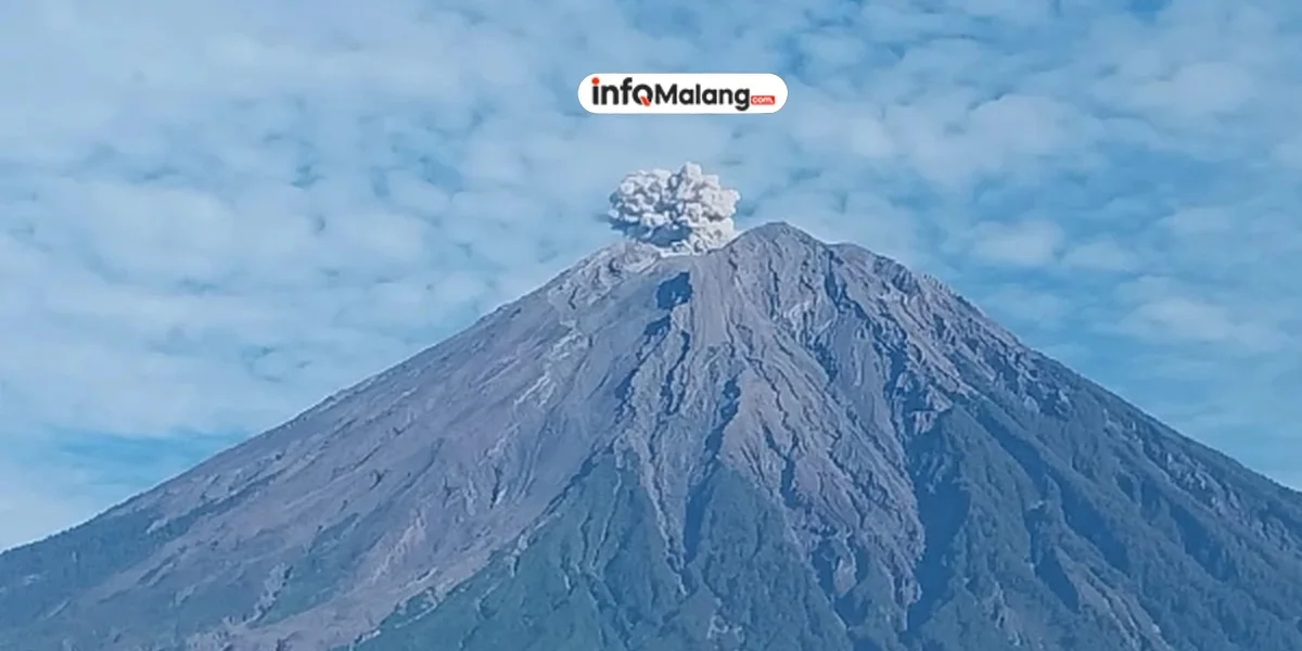 Warga Malang Kena Dampak: Hujan Abu Vulkanik dari Erupsi Semeru 2025.