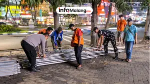 Polresta Malang Kota Bongkar 14 Lapak Takjil Ilegal di Area Publik